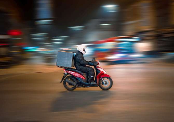 Job Offers Motorrist, Punetor/e  Fast-Foodi  in Tirana