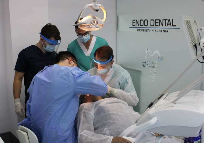 klinike dentare Klinike Dentare ofrojme  Kirurgji Orale, Turizem dentar 🇮🇹 Grafi Dentare d