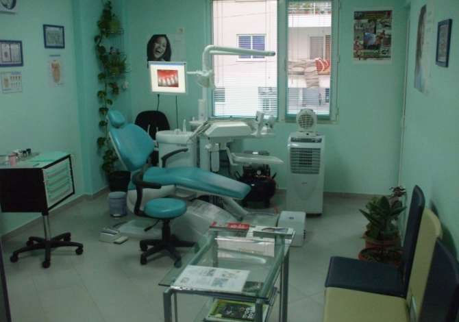 klinika dentare ne tirane Klinika dentare Bitincka e specializuar per Ortodonci fikse dhe te levizshme.  V