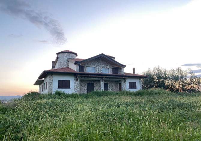 House for Sale 7+1 in Kruja