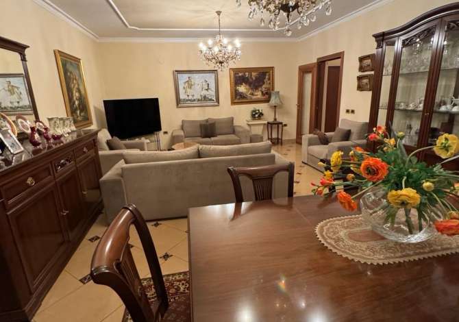 Casa in affitto 3+1 a Tirana - 1,550 Euro