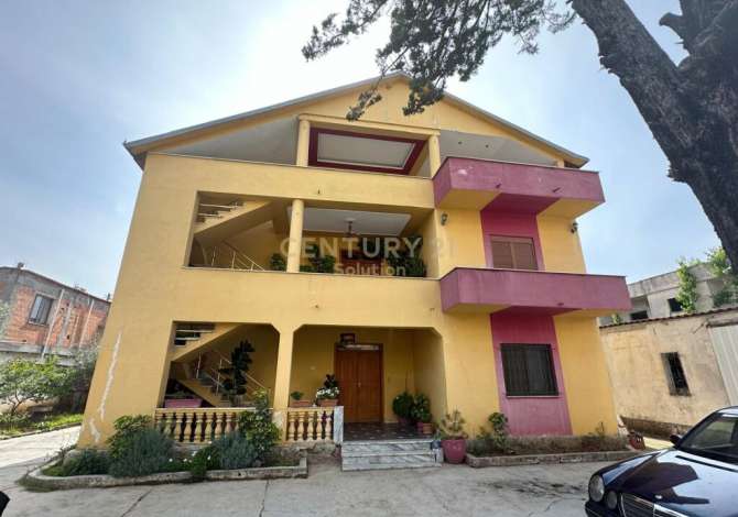 Casa in vendita 7+1 a Tirana - 450,000 Euro