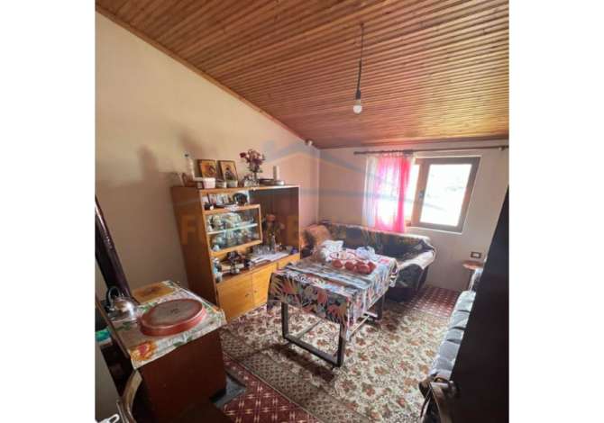 House for Sale 7+1 in Korca