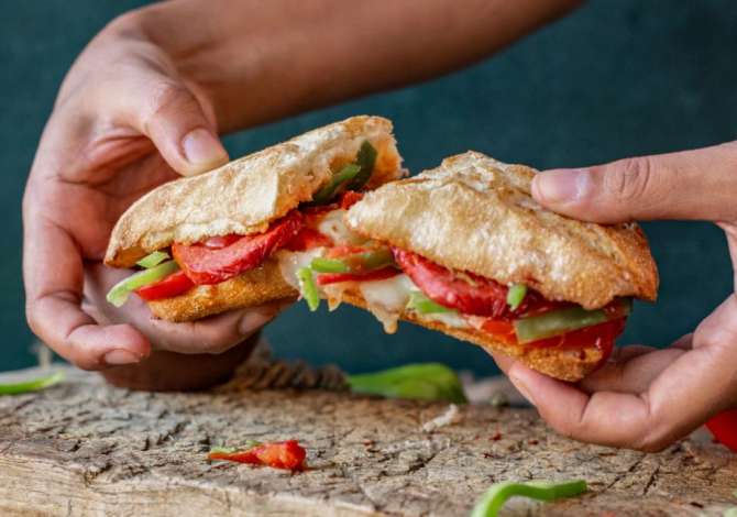 Oferta Pune Punonjese per prodhim sanduicesh Pa Eksperience ne Tirane