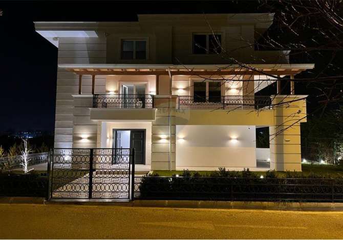 Casa in affitto 7+1 a Tirana - 6,000 Euro