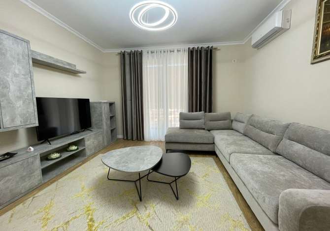 Casa in affitto 2+1 a Tirana - 1,000 Euro