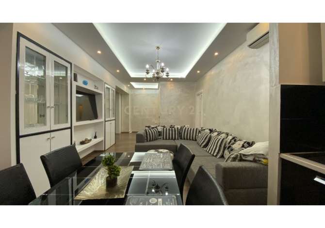 Casa in affitto 2+1 a Tirana - 690 Euro