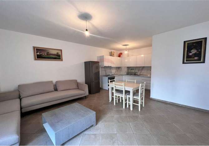 Casa in affitto 2+1 a Tirana - 300 Euro