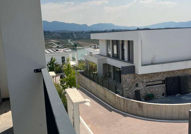 Casa in vendita 2+1 a Tirana - 217,600 Euro