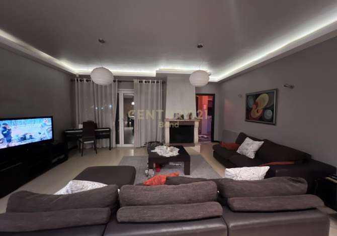 Casa in vendita 3+1 a Tirana - 270,000 Euro