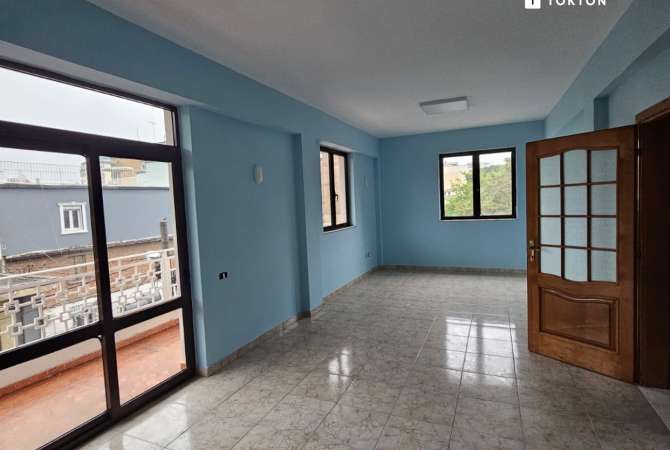 Casa in affitto 3+1 a Tirana - 800 Euro