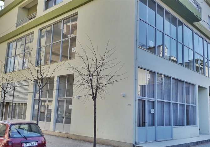 Casa in vendita 7+1 a Tirana - 390,000 Euro