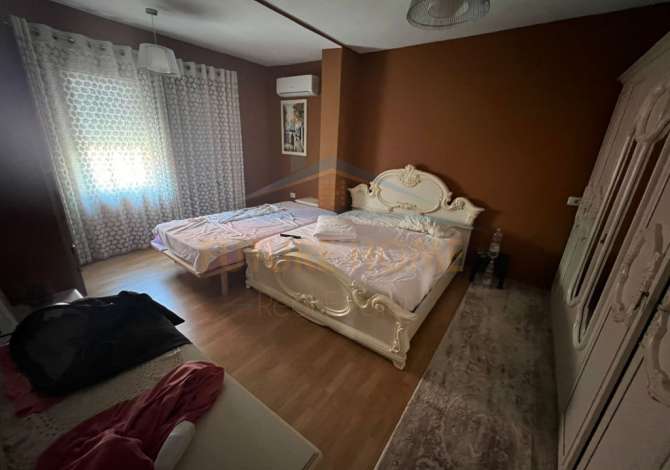 Casa in affitto 7+1 a Tirana