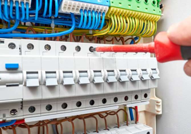 elektricist ne tirane Elektricist-Durrësi Bëjmë instalimin, riparimin, dhe përmirësimin në rrjet