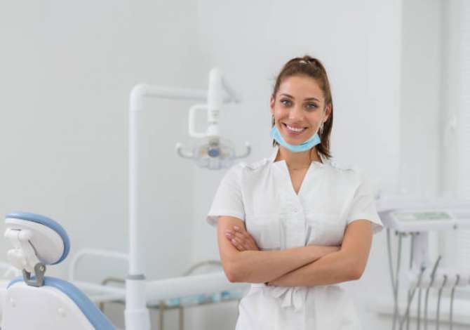 Offerte di lavoro Mjek stomatolog , Laborant dentar Con esperienza a Lushnja