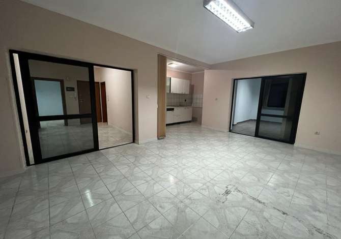 Casa in vendita 3+1 a Tirana - 274,000 Euro
