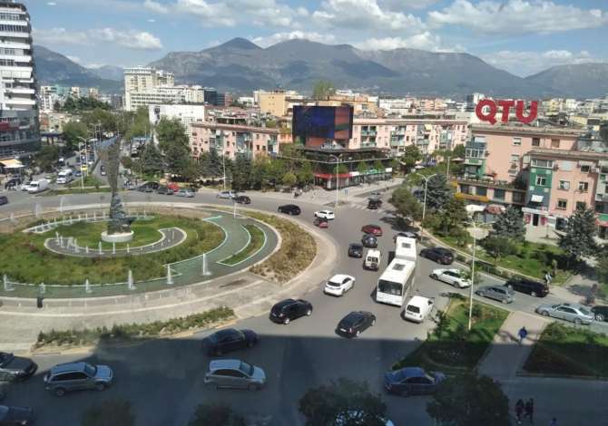 ambjent biznesi me qera dyqan Ambjent biznesi me qera tek Ish Fusha Aviacionit prane Turdiut ne Tirane  (ID 42
