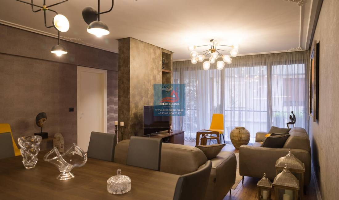 Apartament 3+1 me qera ne Rrugen e Dibres, prane Selvise ne Tirane (ID 4231115)
