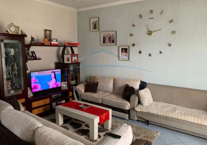 House for Sale 5+1 in Durres