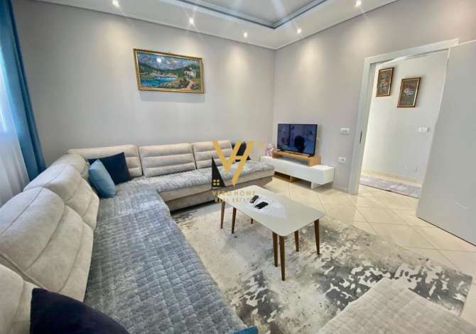 Casa in affitto 7+1 a Tirana - 4,000 Euro